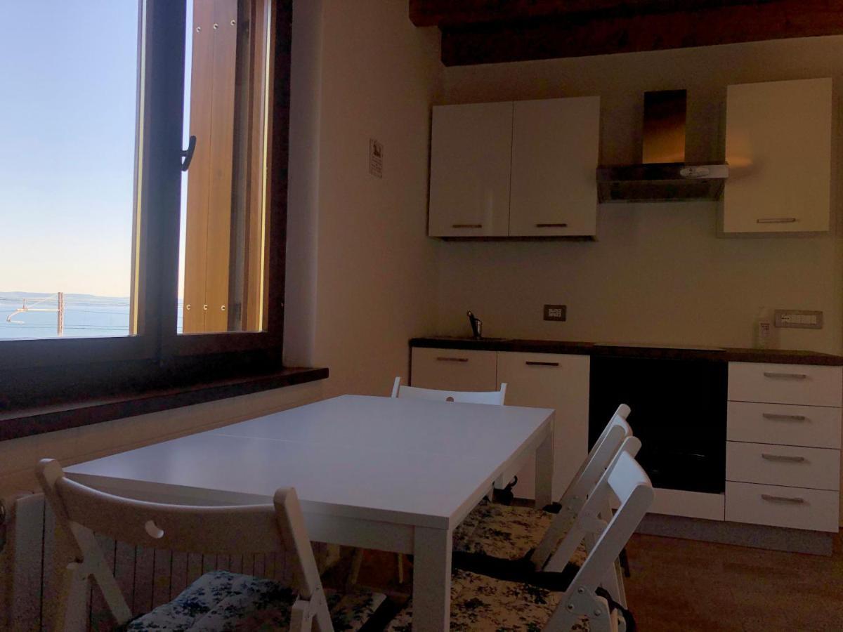 Barcola Mare Apartment Триест Экстерьер фото